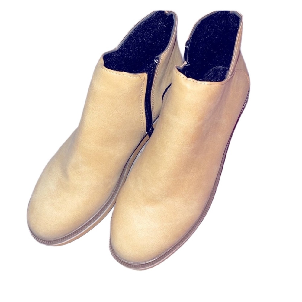 NEW Platform ankle booties